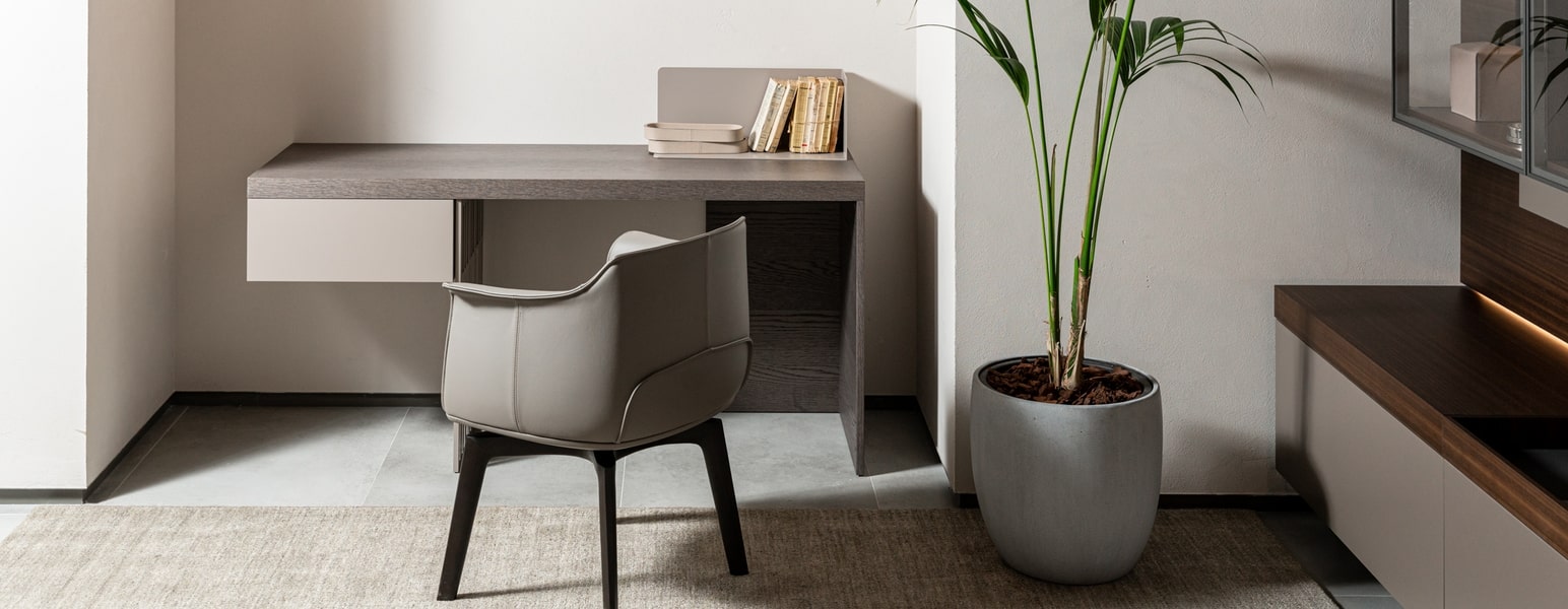 Как выбрать стол для домашнего офиса?