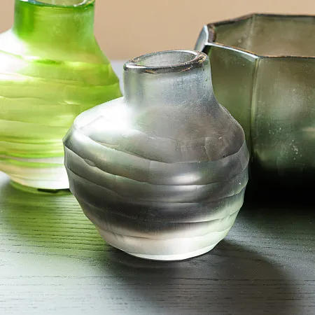 Вазы Guaxs купить в Москве в салонах ТРИО