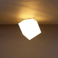 Универсальный светильник Edge от Artemide