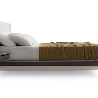 Кровать Ipanema от Poliform