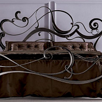 Кованая кровать Safira от Corte Zari