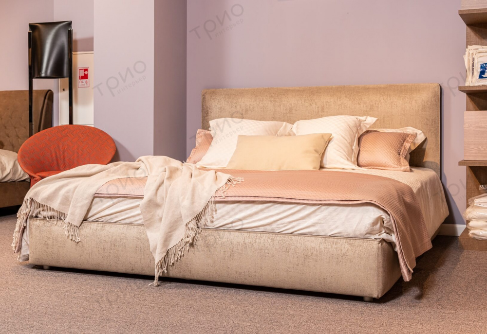 Кровать в стиле минимализм Ribbon от Molteni & C