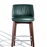 Полубарный стул Archibald от Poltrona Frau