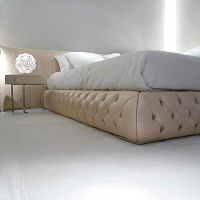Кровать Yaton от Rugiano