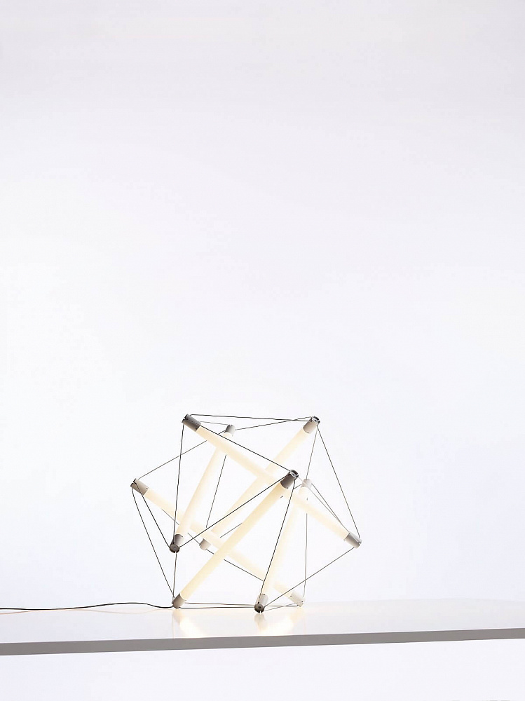 Подвесной светильник Light Structure от Ingo Maurer