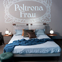 Кровать Times от Poltrona Frau