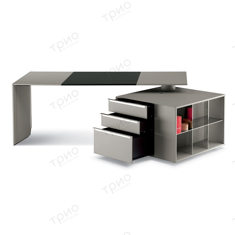 Письменный стол C.E.O. Cube desk от Poltrona Frau