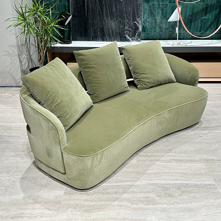 Диваны Molteni C купить в Москве в салонах ТРИО