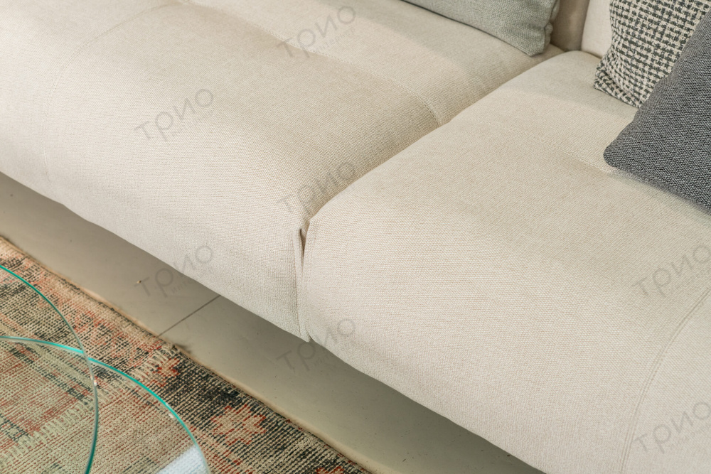 Угловой диван со столиком RB 50 от Rolf-benz