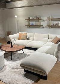Угловой диван букле Mon-cloud от Cassina