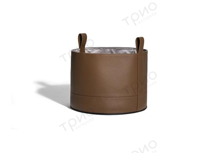 Кожаная корзина Leather Basket M от Poltrona Frau