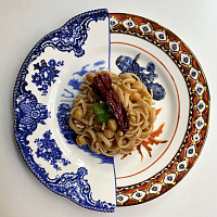 Фарфоровая тарелка Hybrid Isaura 09721 от Seletti
